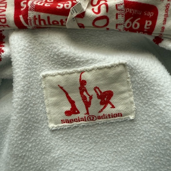 LULULEMON Canada Olympic Scuba Hoodie Size 6 - Picture 4 of 5